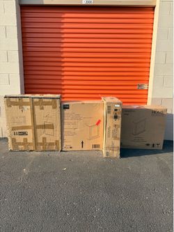 Bulk Medicine Cabinets Lot
