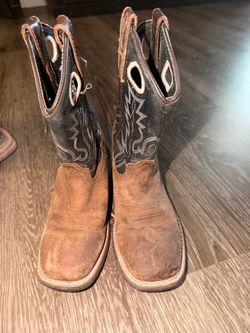Cody James kids boots size 13