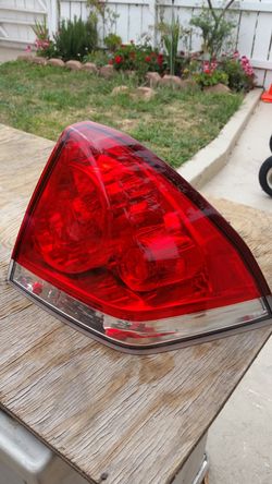 2011 chevy impala tail light