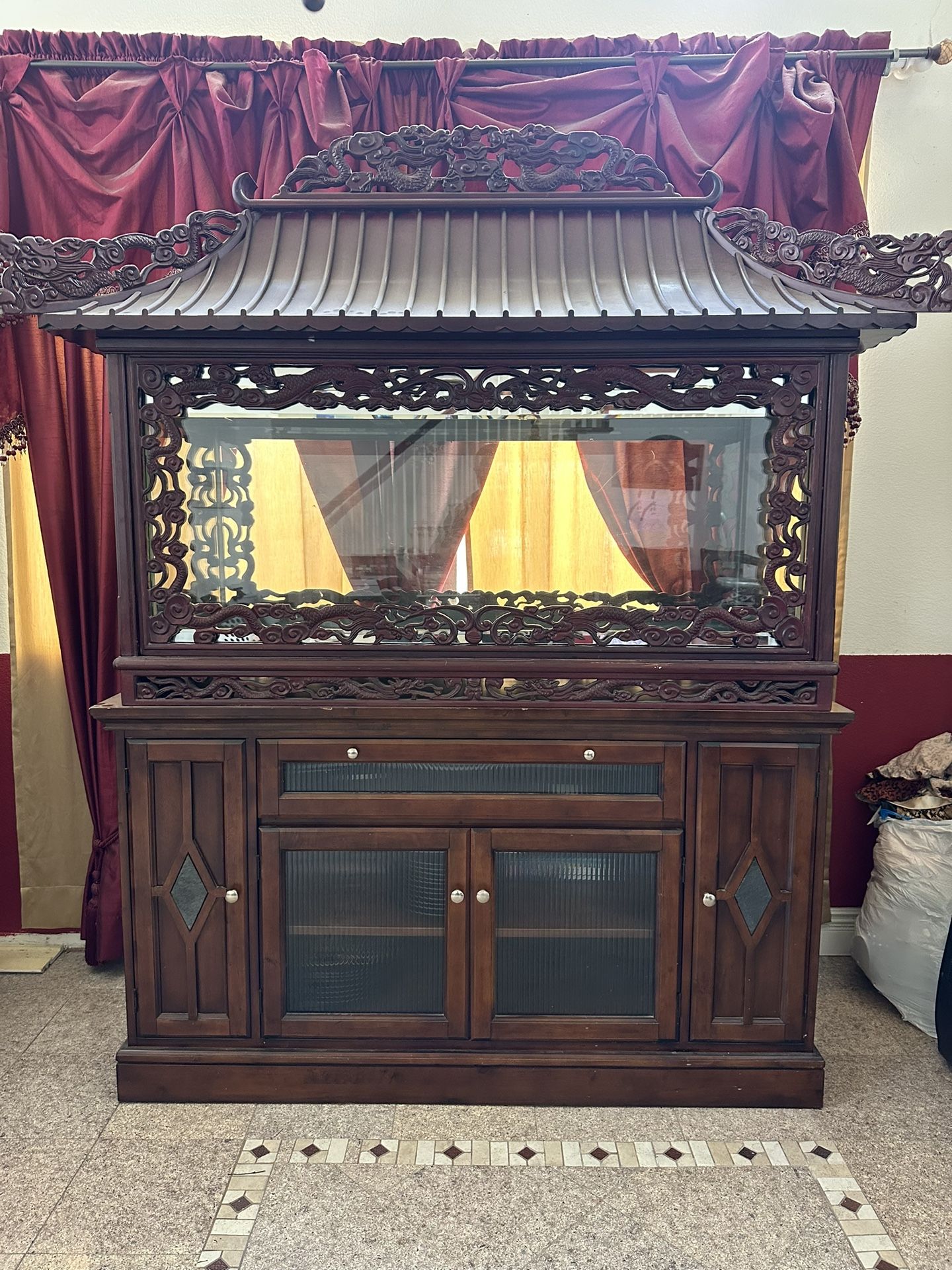 Temple Design Fish Tank Aquarium (108 Gallons)