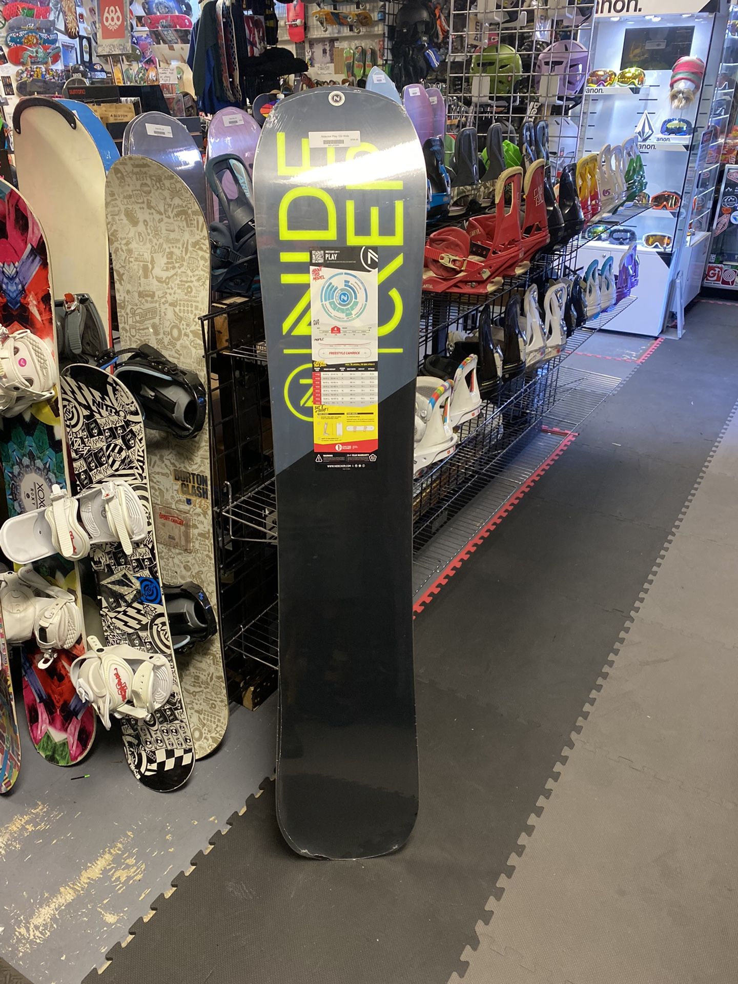 NIDECKER PLAY 149 スノーボード NIDECKER PLAY 149 スノーボード new 21/22 Nidecker ply 149 159
