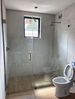 Glass Shower In All The Measures