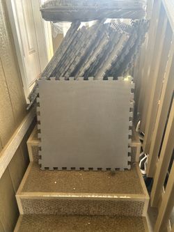 Jigsaw floor pads