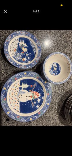 Christmas Plates Set