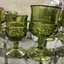 King crown Thumb Print Green Vintage Glasses