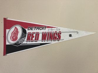 Detroit Red Wings Pennet - Sergei Federov Autographed