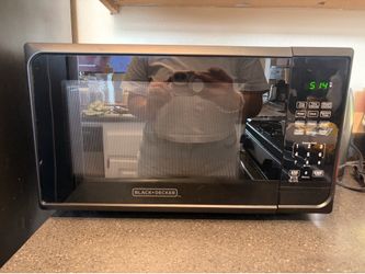 Black and Decker microwave