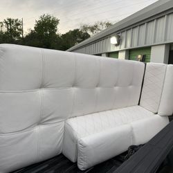 Couches , Sectional 