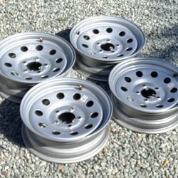 4: 15” X 5” WIDE / 5 ON 4.5” OR 114.3mm LUG PATTERN