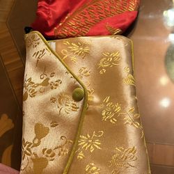 Silk Pouches 4/5 X4 Red One Gold One Is 6/5X4  