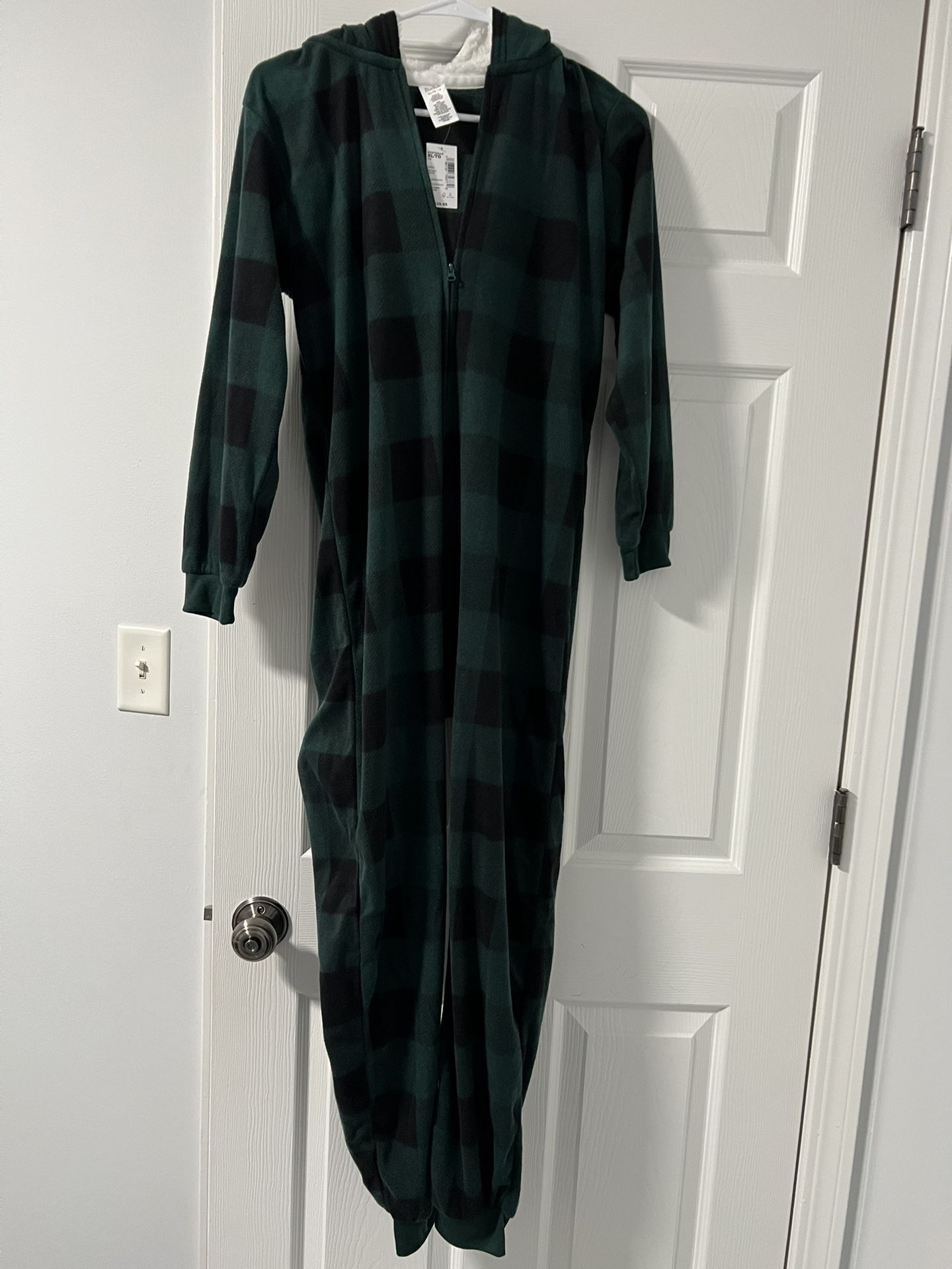 New Fleece Pajamas One Piece Or Holiday Lounge Bodysuit Size Kids 14