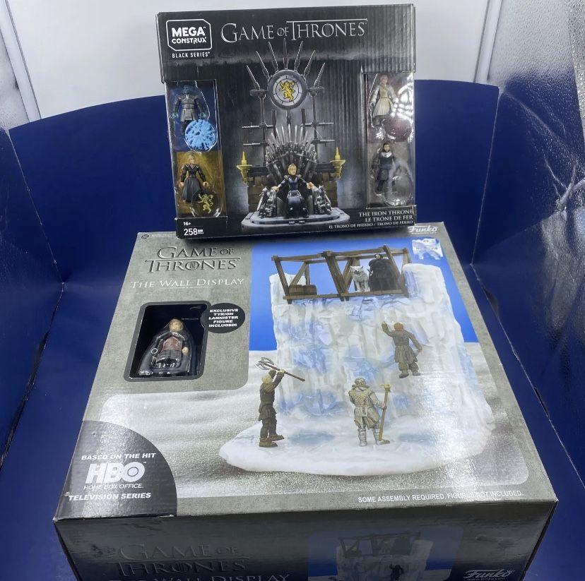 Lot of 2  Game Of Thrones Wall Set + Iron Throne Set Mega Construx Funko Figures