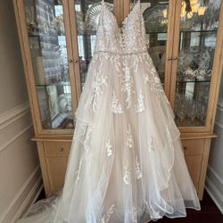 Wedding Dress NEVER USED