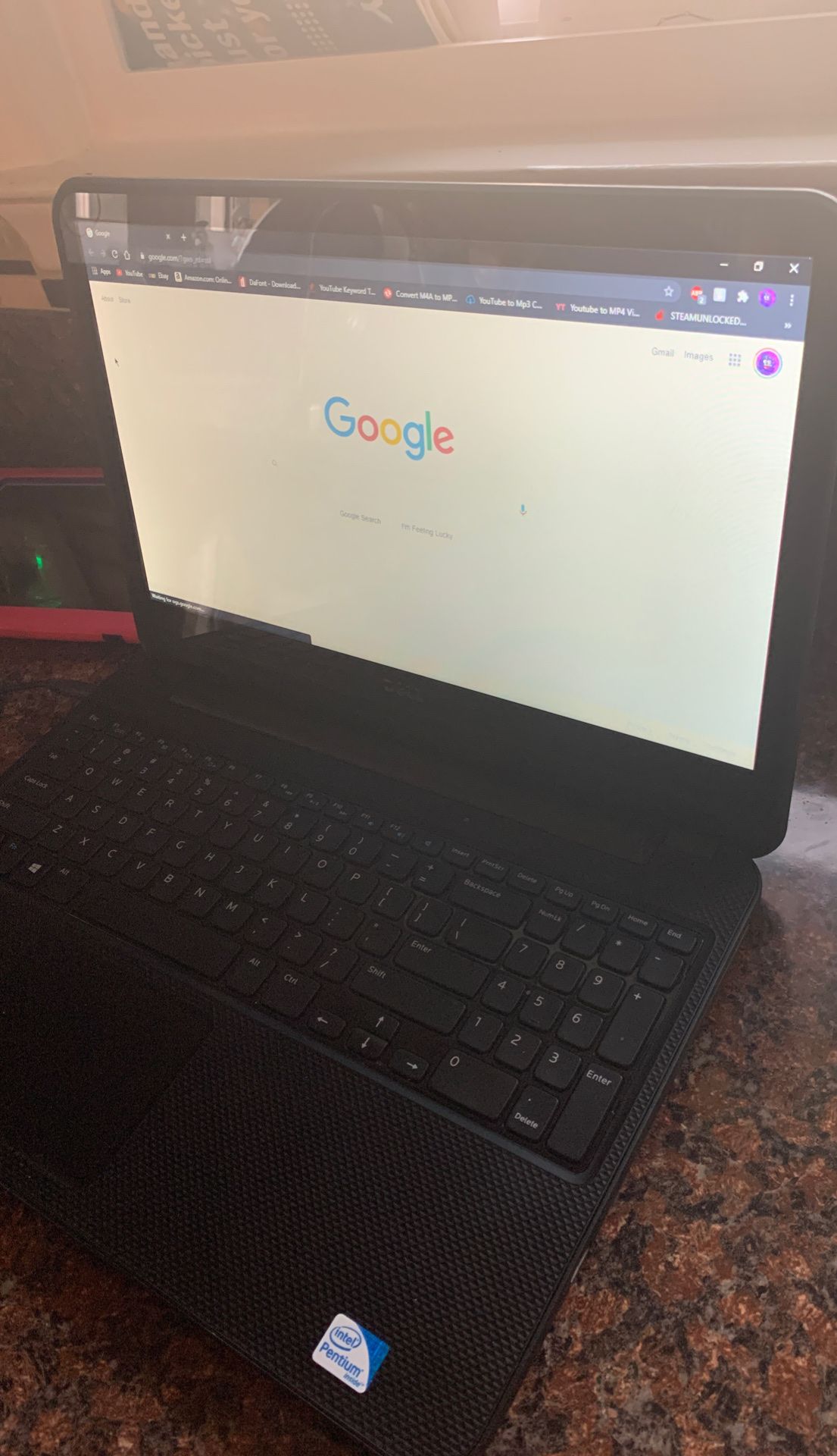 Dell Laptop with Touchscreen