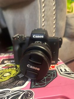 Canon m50
