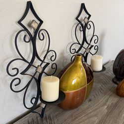 Wall decorations and flowers pots