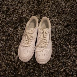 Little creasing Got Them Like 6 Months Ago Have Worn Them Like 10 Times.