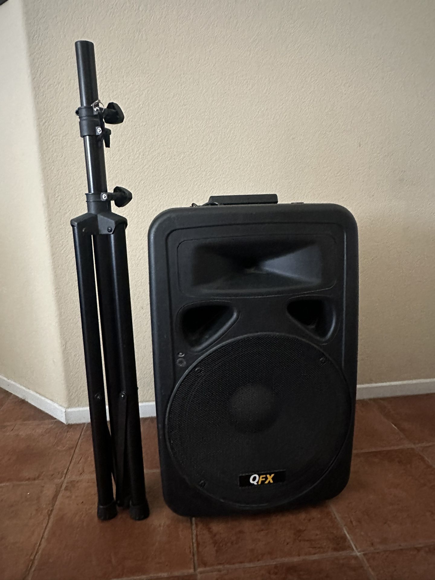 Qfx Speaker