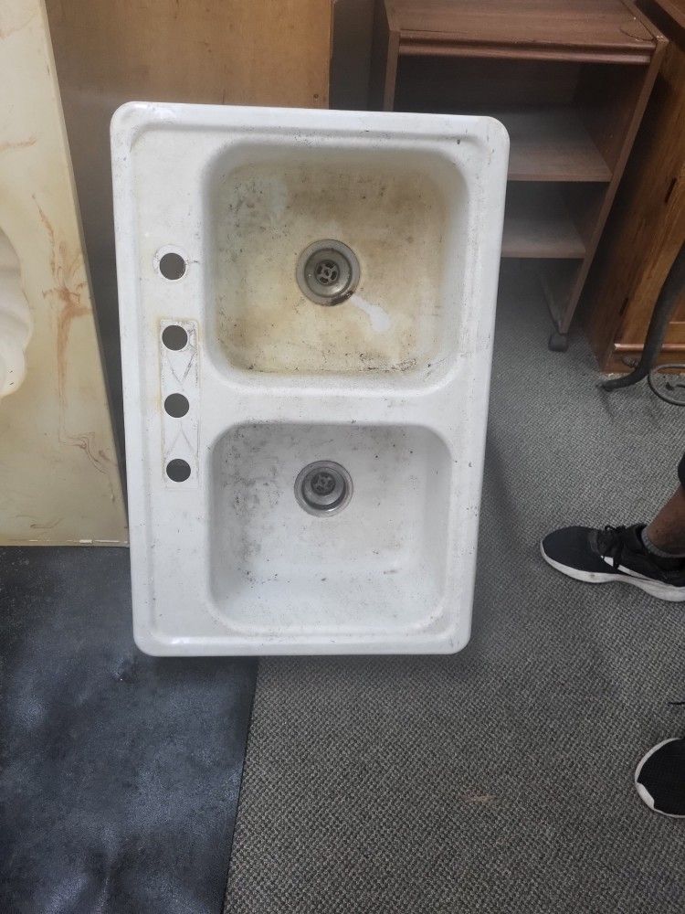 White Enamel Deep Sink