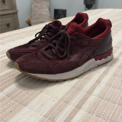 ASICS Size 12 But Feel Like 11.5