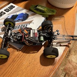 Losi Mini B     R/C Car
