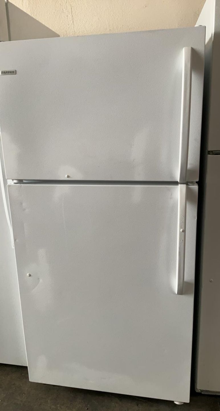 Tappan Top Mount White Fridge