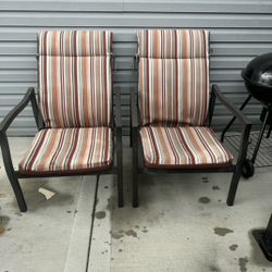 Lounge Chairs 100 Obo