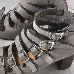 Restricted High Heel Gray Sandals.  Women's Size 6.