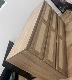 Dresser small