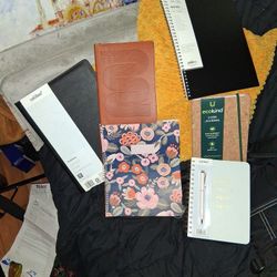 2 Journals Padfolio Planner Calender 2 Notebooks