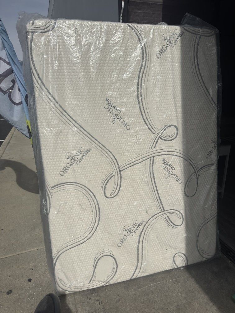 Full Size Organic Hybrid Cool Memoryfoam Matres!!!!