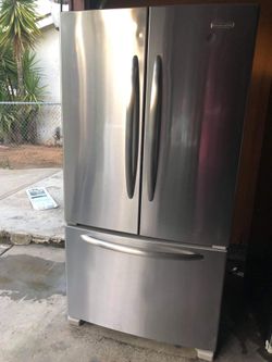 Kitchen Aid refrigerator in good working conditions