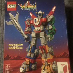 LEGO Voltron 21311  Retired New In Box