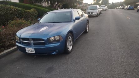 07  Dodge charger. With Rebuilt Hemi