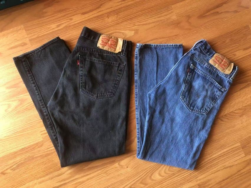 501 Levi's Men's 32X30 Each $15