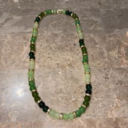NWOT Green Trendy Necklace With Glass Beads, Gold  Rhinestones Spacers & 14K Gold Pleated Clasp 