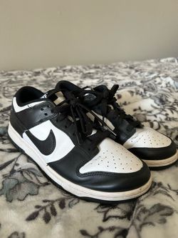 Nike dunks “panda”