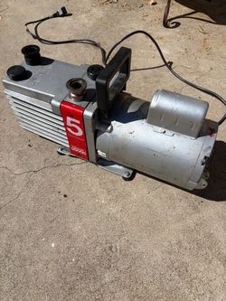 Edwards vaccuum E2M5 dual stage rotary