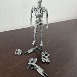 Mafex Terminator Endoskeleton