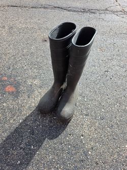 Black Rubber Steel Toe Work Boot