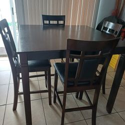 Dining Table Set