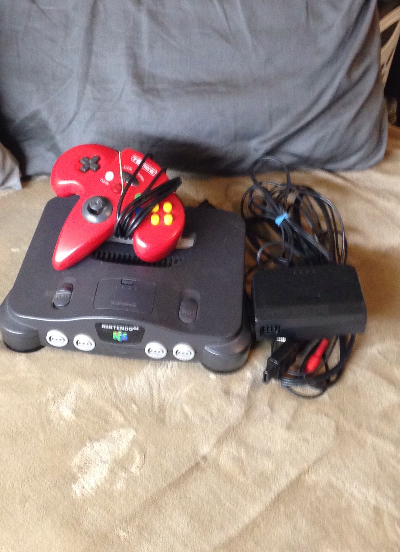 Nintendo N64 with controller