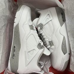 Jordan 4 Retro  “White Oreo” Size 9.5 & 10.5