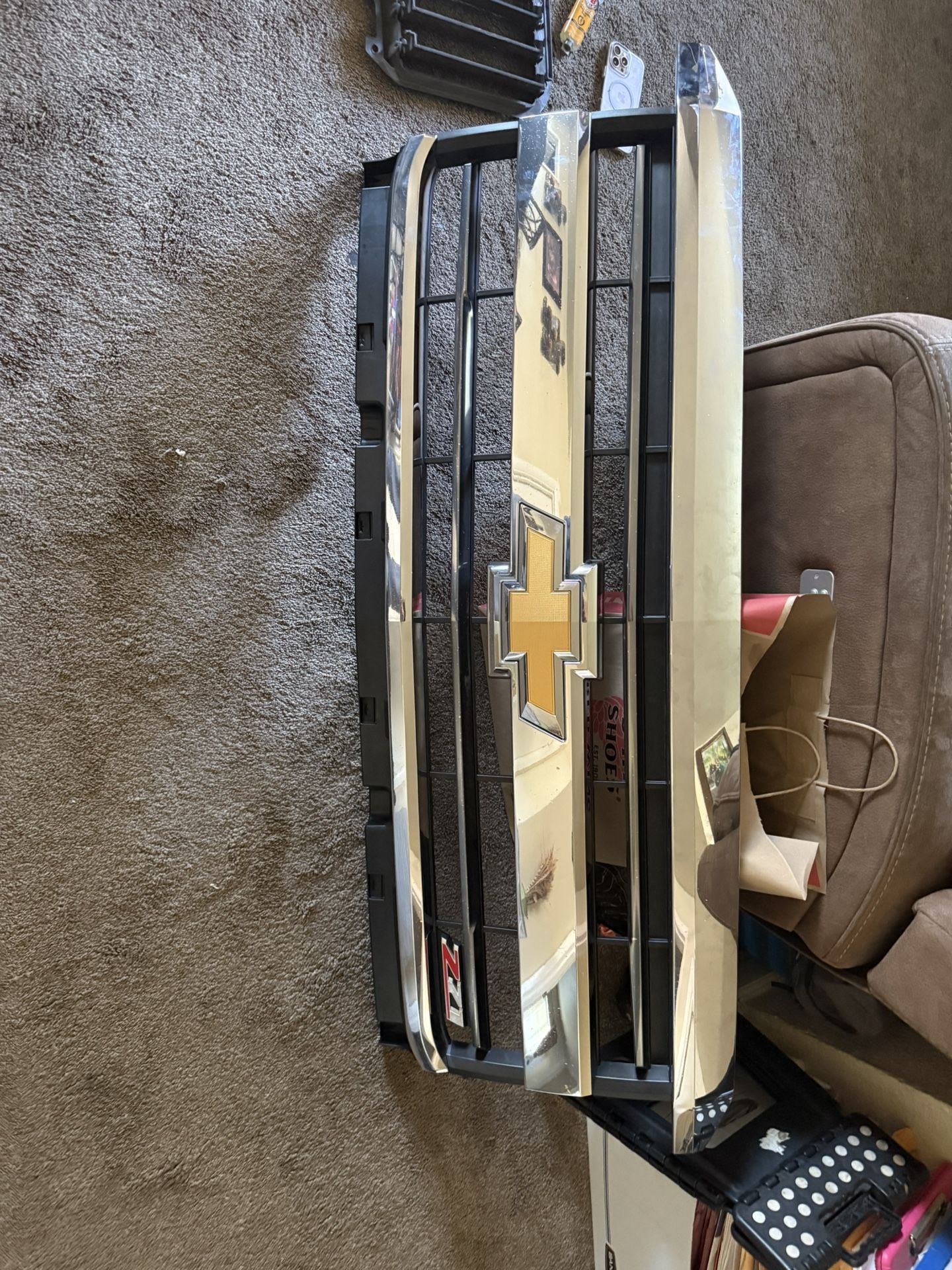 Chevrolet Silverado 250 Grill