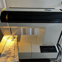 Montgomery Ward Sewing Machine 32 Diffrent Stitches