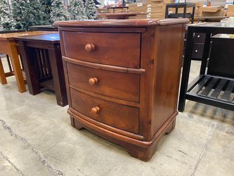 YOUNG AMERICA BY STANLEY Cherry Finish 3 Drawer Nightstand