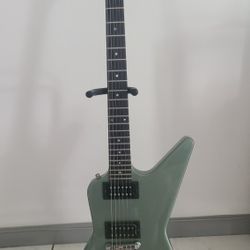 #34  Epiphone Explorer 