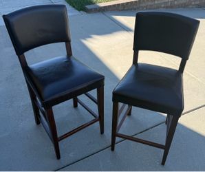 Set of 2 Dark Brown Leather Chairs