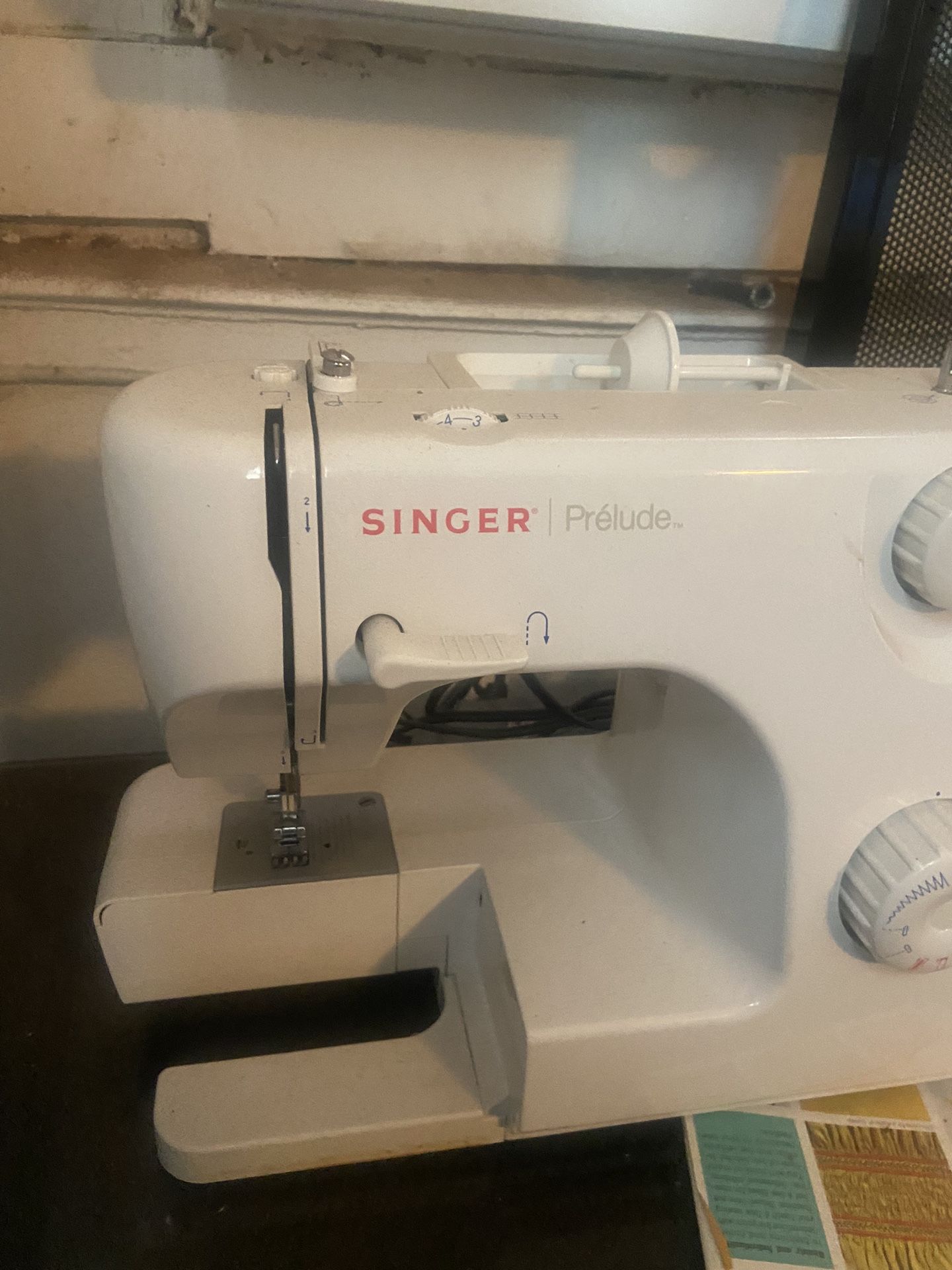 Singer Sewing Machine 