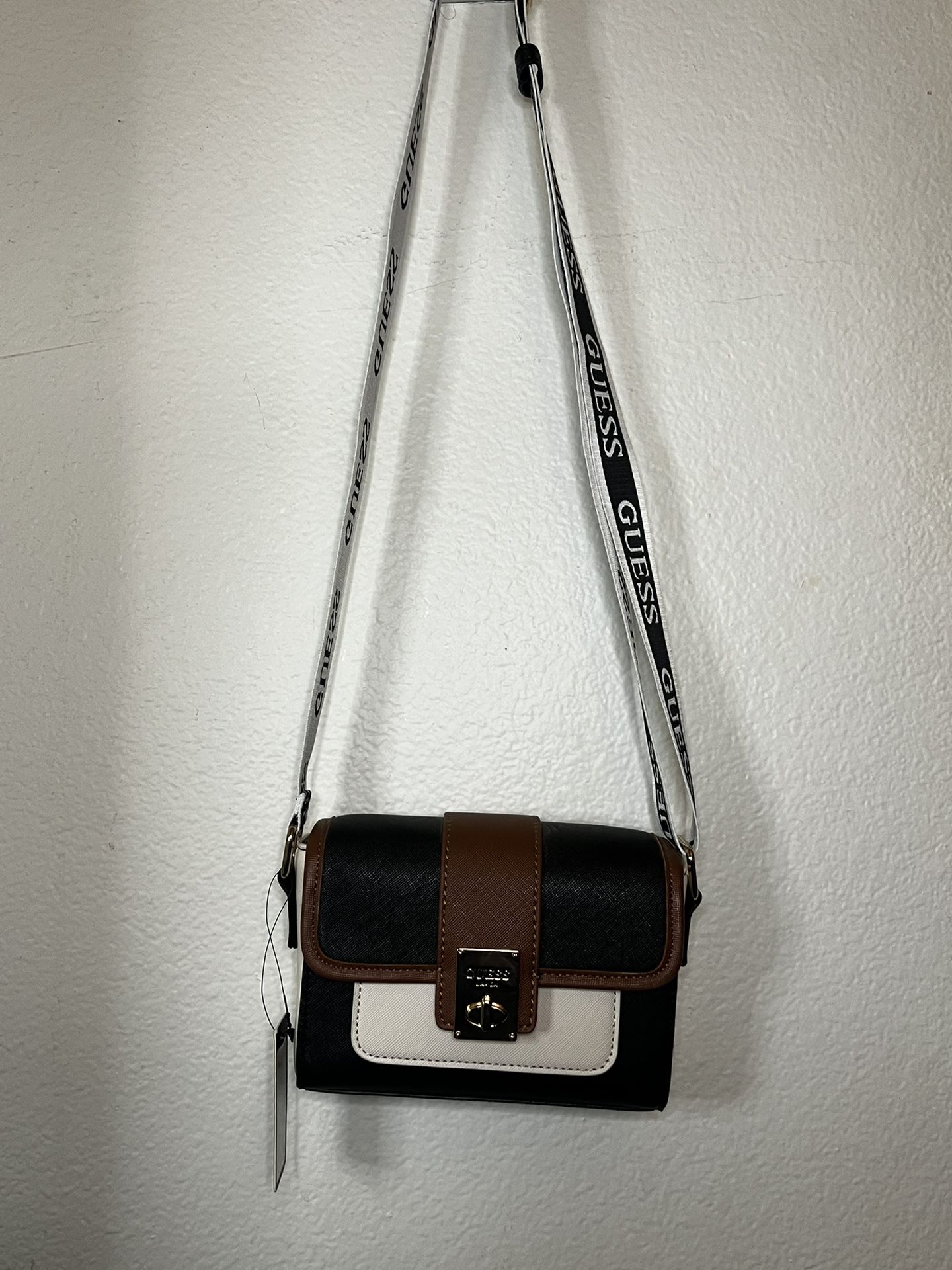 Guess crossbody